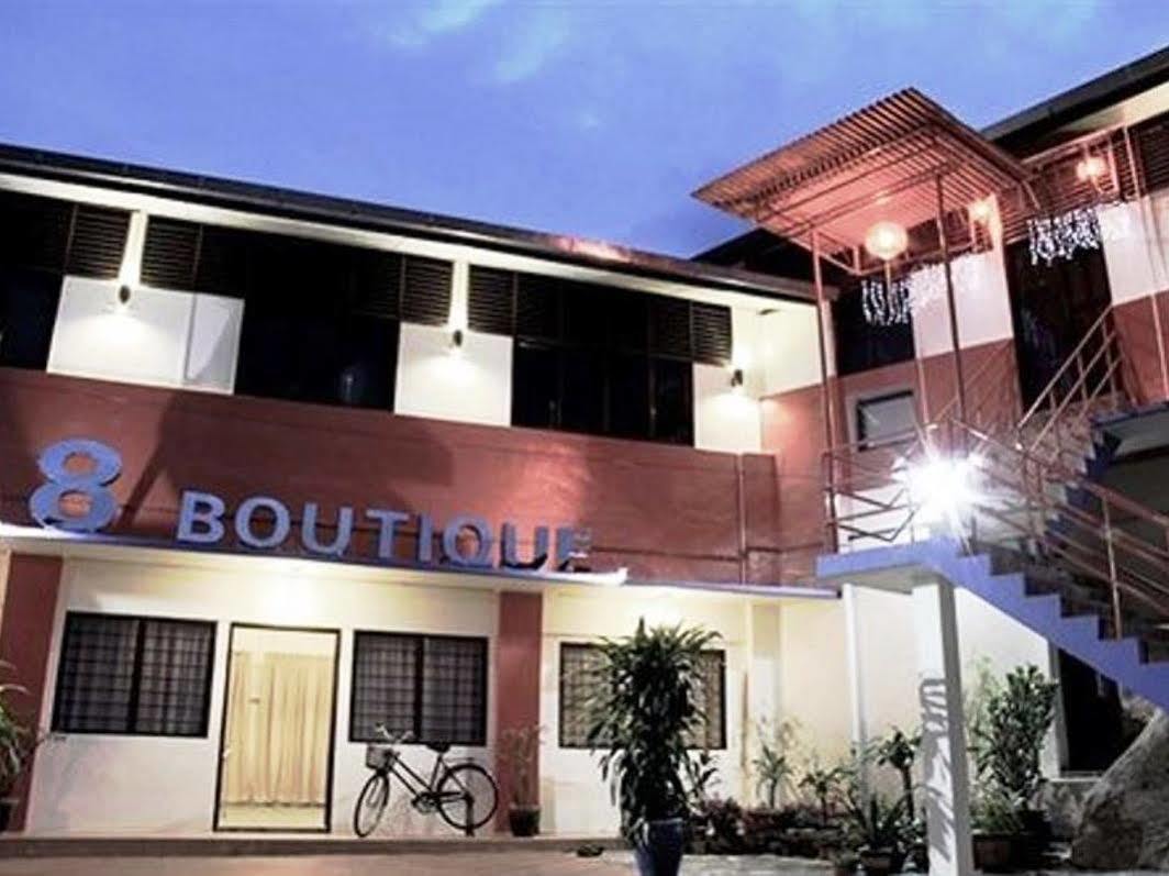 Отель 8 Boutique By The Sea Tanjung Tokong Экстерьер фото